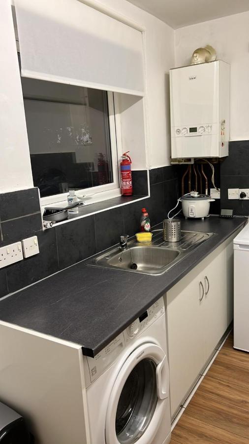 Smalinz Homes Finchley ลอนดอน ภายนอก รูปภาพ