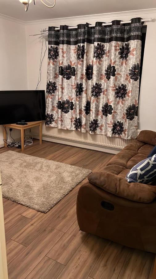 Smalinz Homes Finchley ลอนดอน ภายนอก รูปภาพ